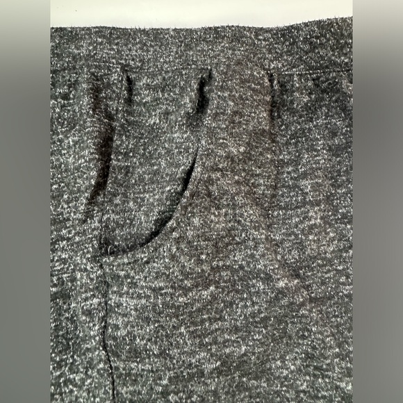 Sonoma Life and style size XL with pockets.super soft . - Picture 7 of 8